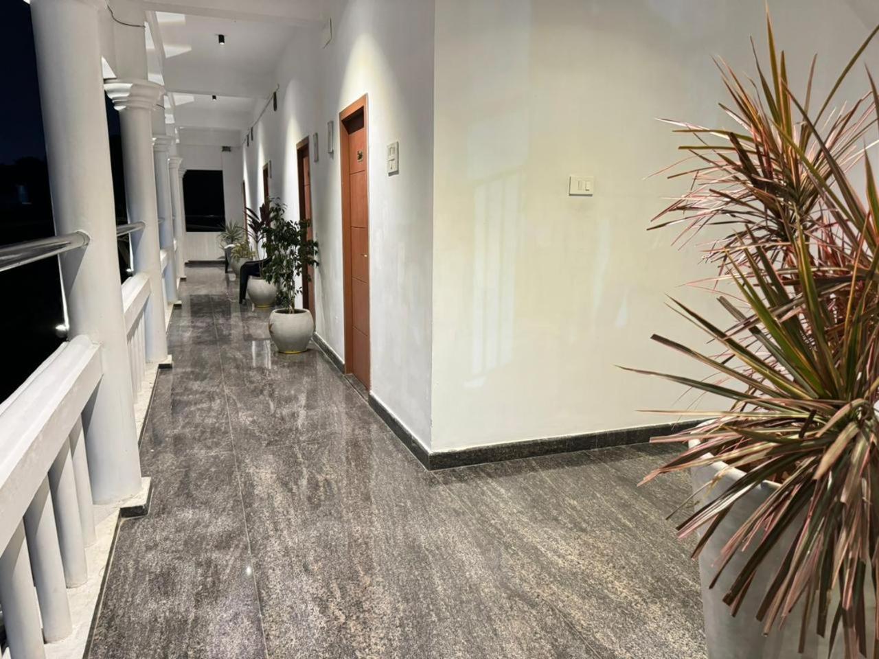 Le Poshe Beachview - Tie Hotels & Resorts Pondicherry Dış mekan fotoğraf